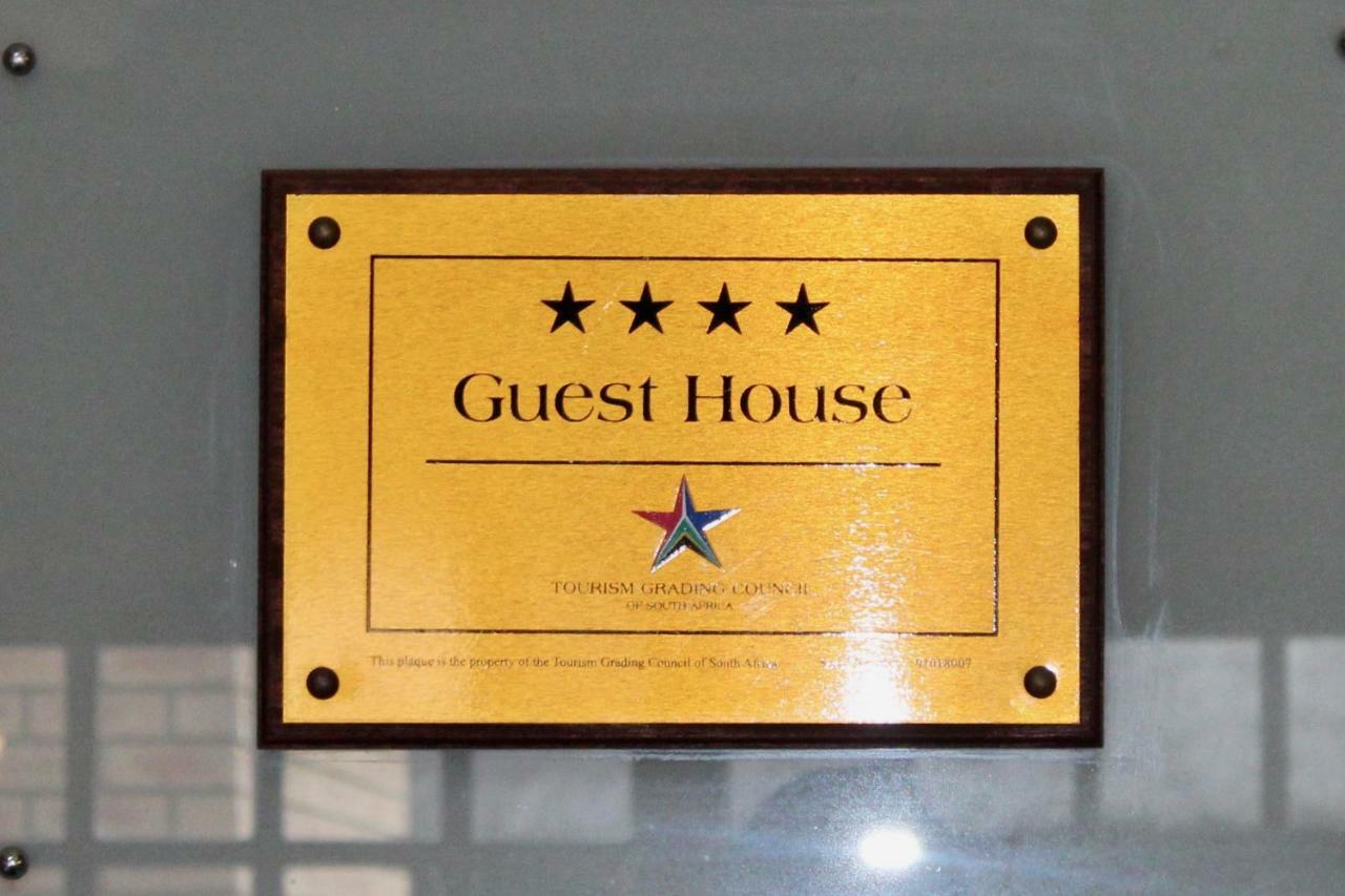 House And Heart Guest House Vanderbijlpark ภายนอก รูปภาพ